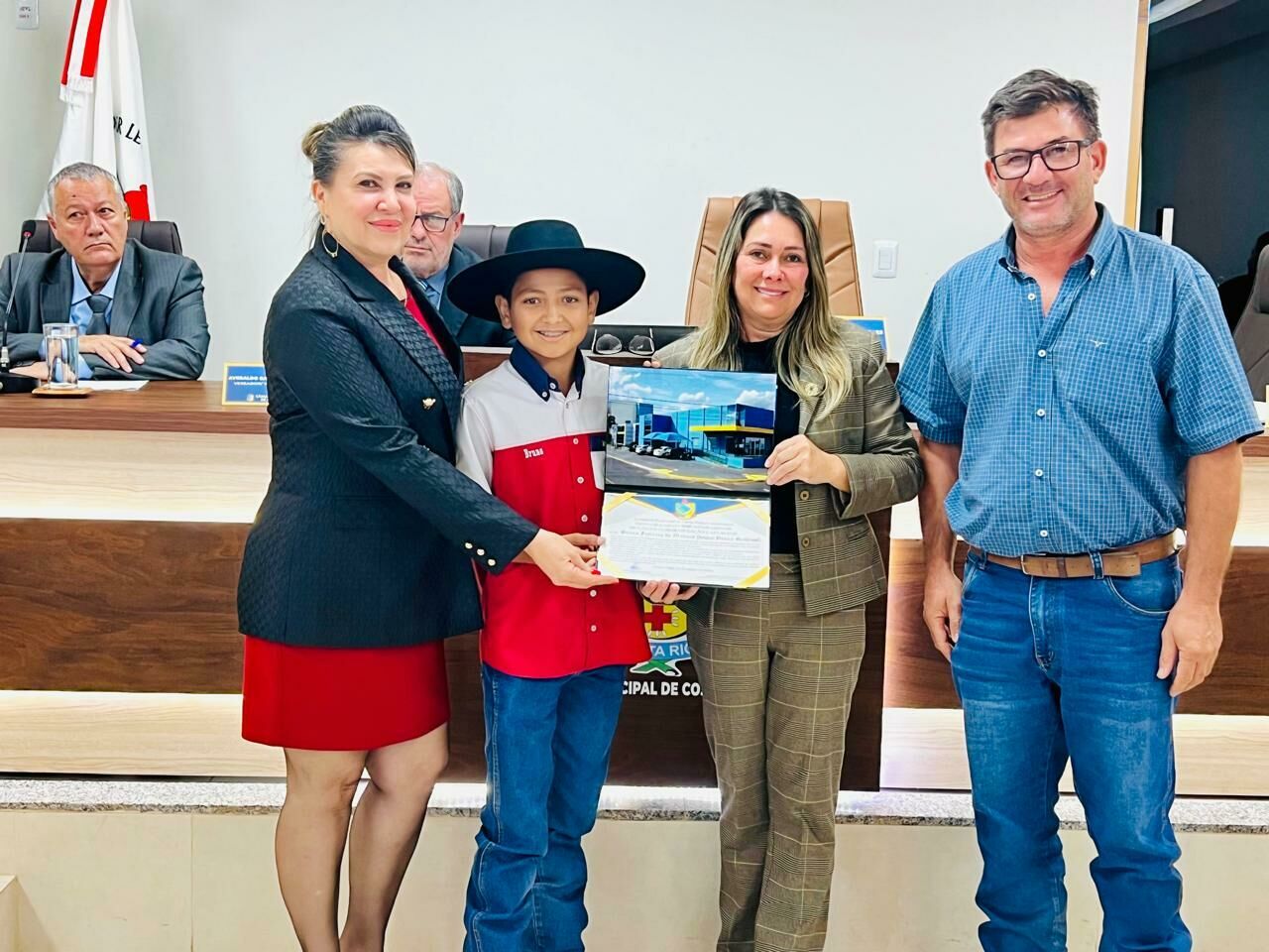 Imagem de compartilhamento para o artigo Campeão de Costa Rica, Bruno Galdino é homenageado na Câmara Municipal da MS Todo dia